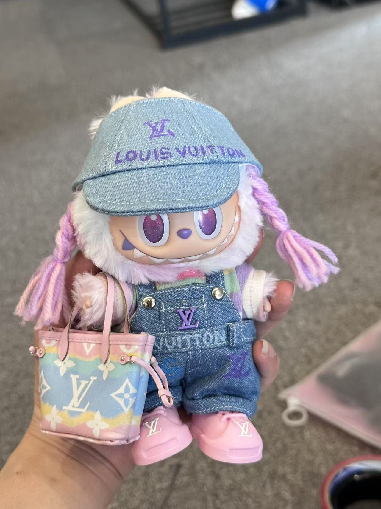LV NEW LABUBU OUTFITS(Handmade Degign)